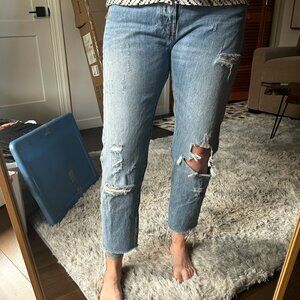 Levi's 501 CT Distressed Size 28